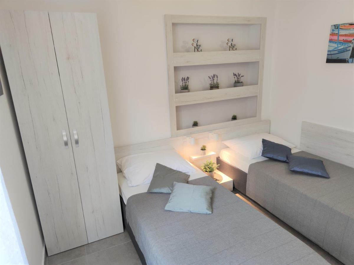 Apartments Rak Βις Εξωτερικό φωτογραφία