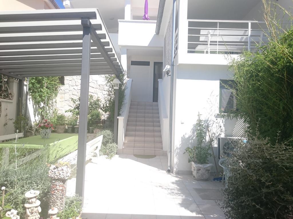 Apartments Rak Βις Εξωτερικό φωτογραφία